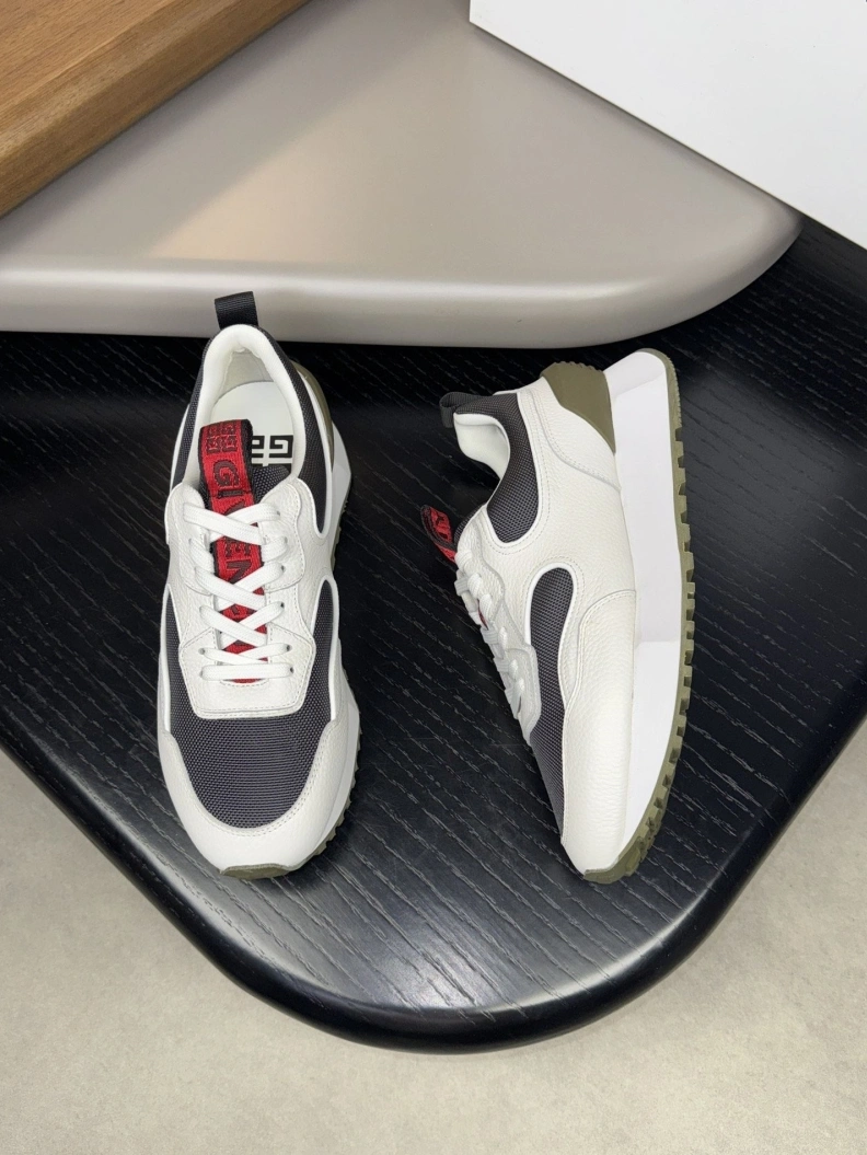 Gxvxnchy Sneakers Bold 152184