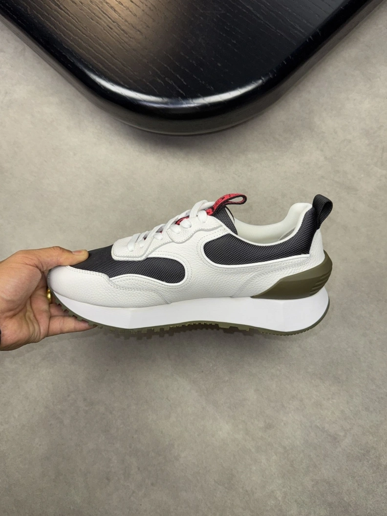 Gxvxnchy Sneakers Bold 152184