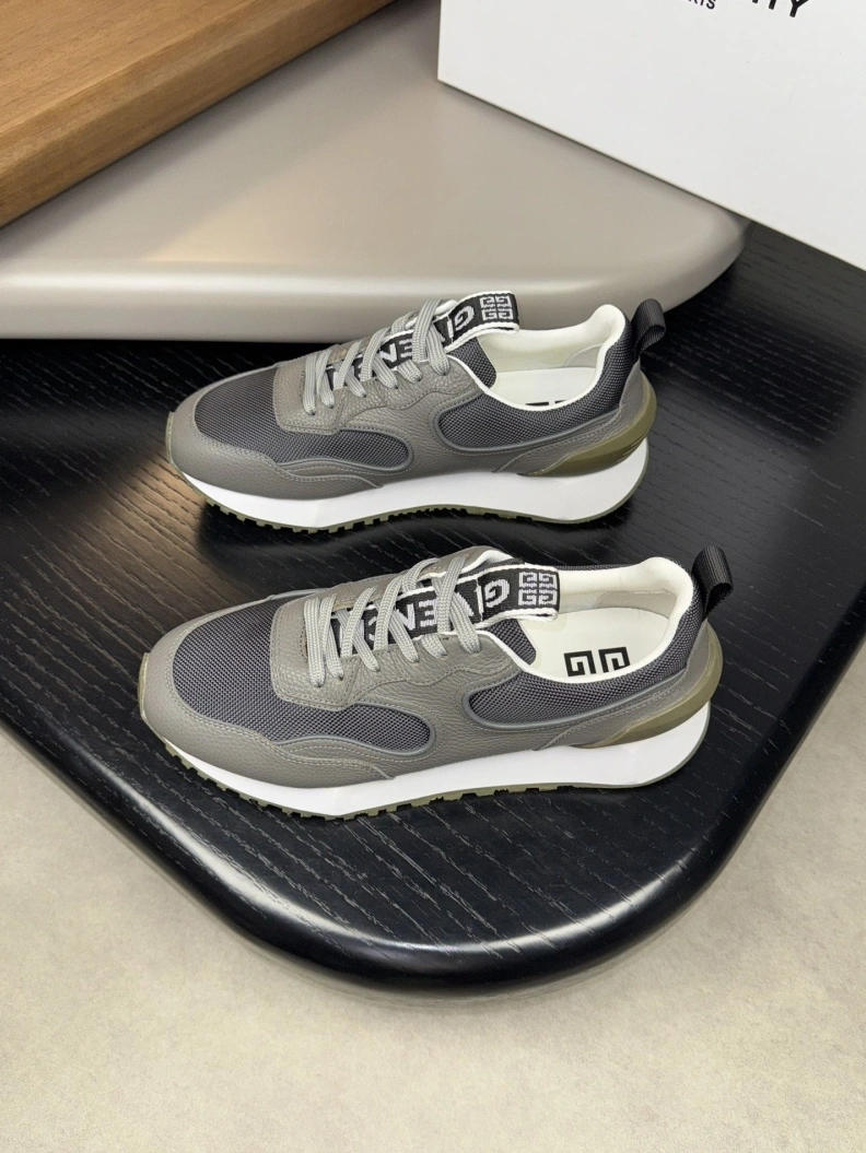 Affordable Gxvxnchy Sneakers 152178