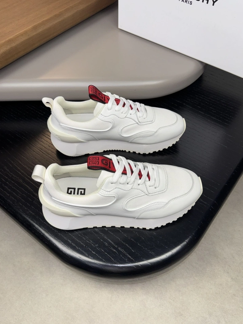 Vibrant Gxvxnchy Sneakers 152177