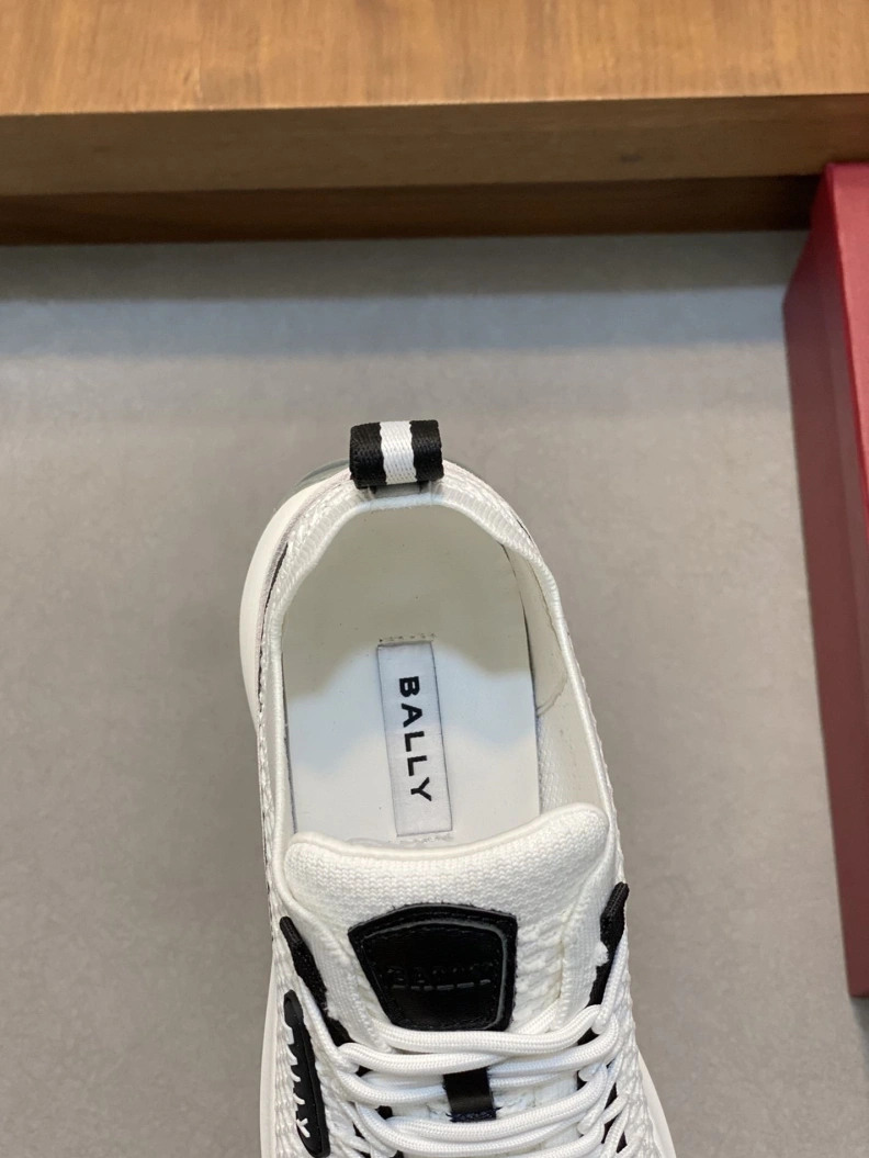 Cozy Othxr Sneakers 210444