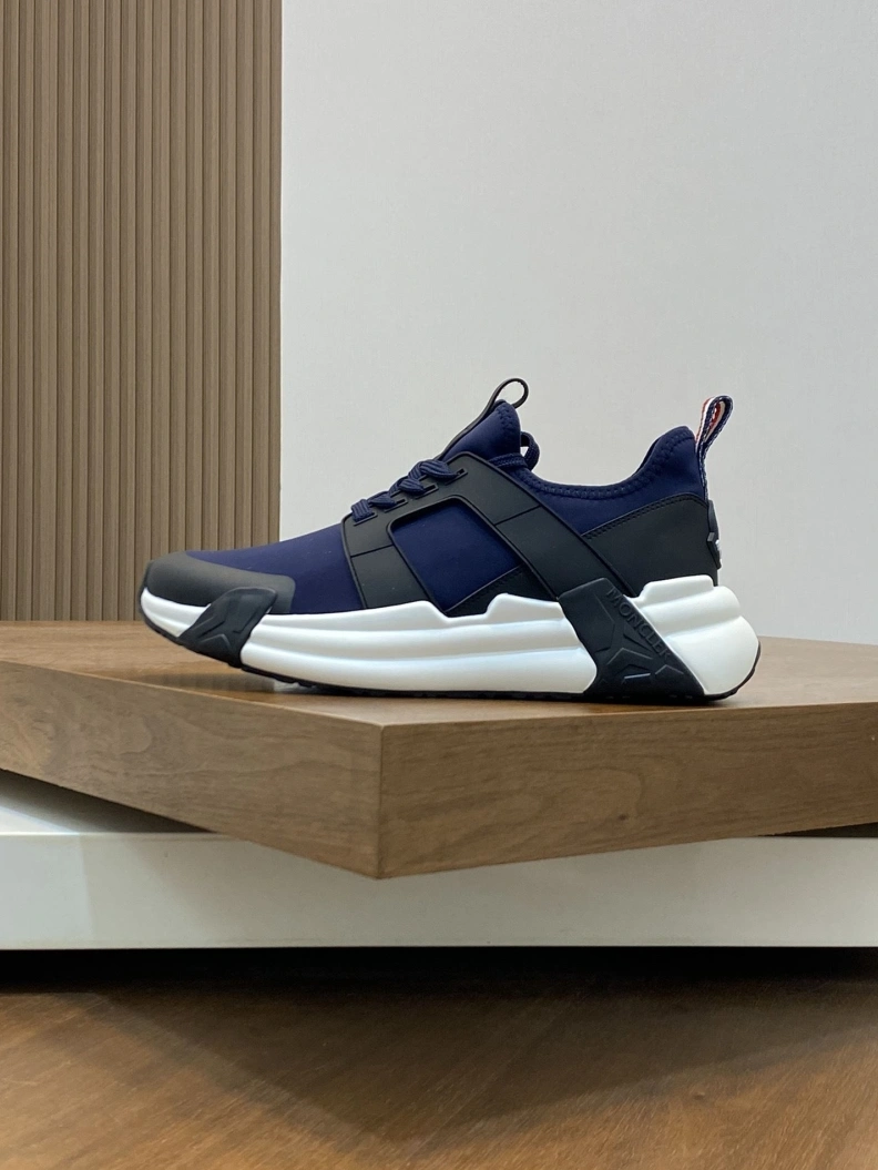 EyeCatching Mxnclxr Sneakers 197271