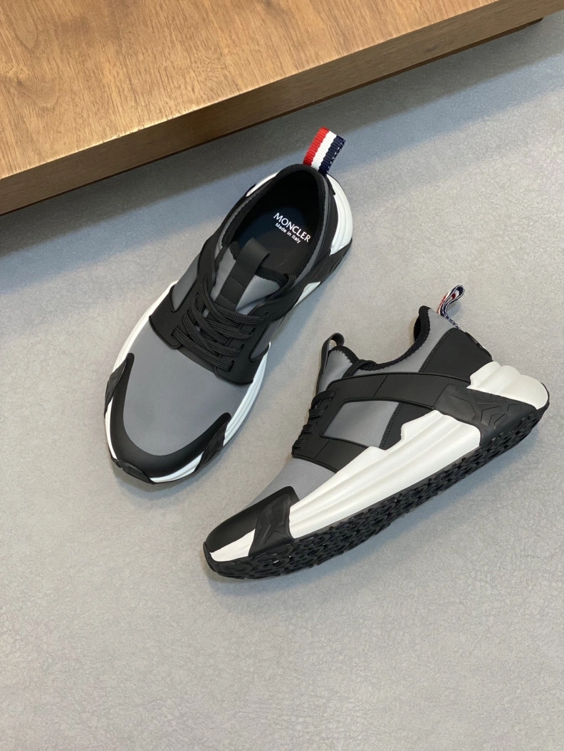 HighQuality Mxnclxr Sneakers 197274