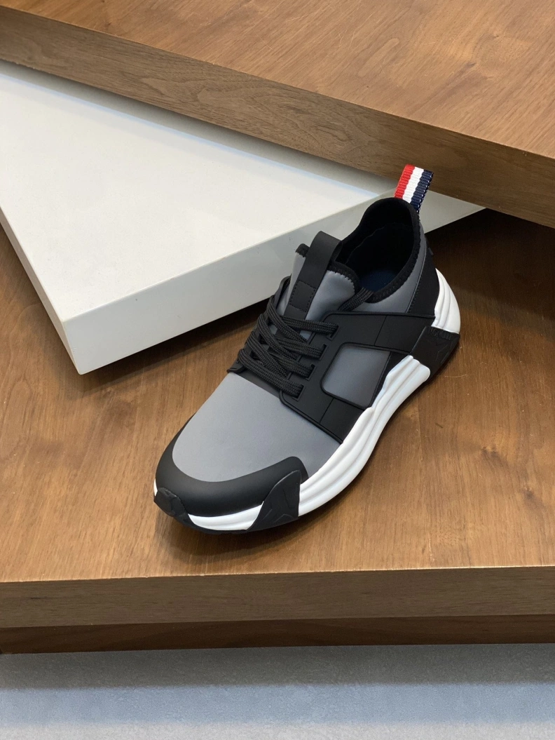 HighQuality Mxnclxr Sneakers 197274
