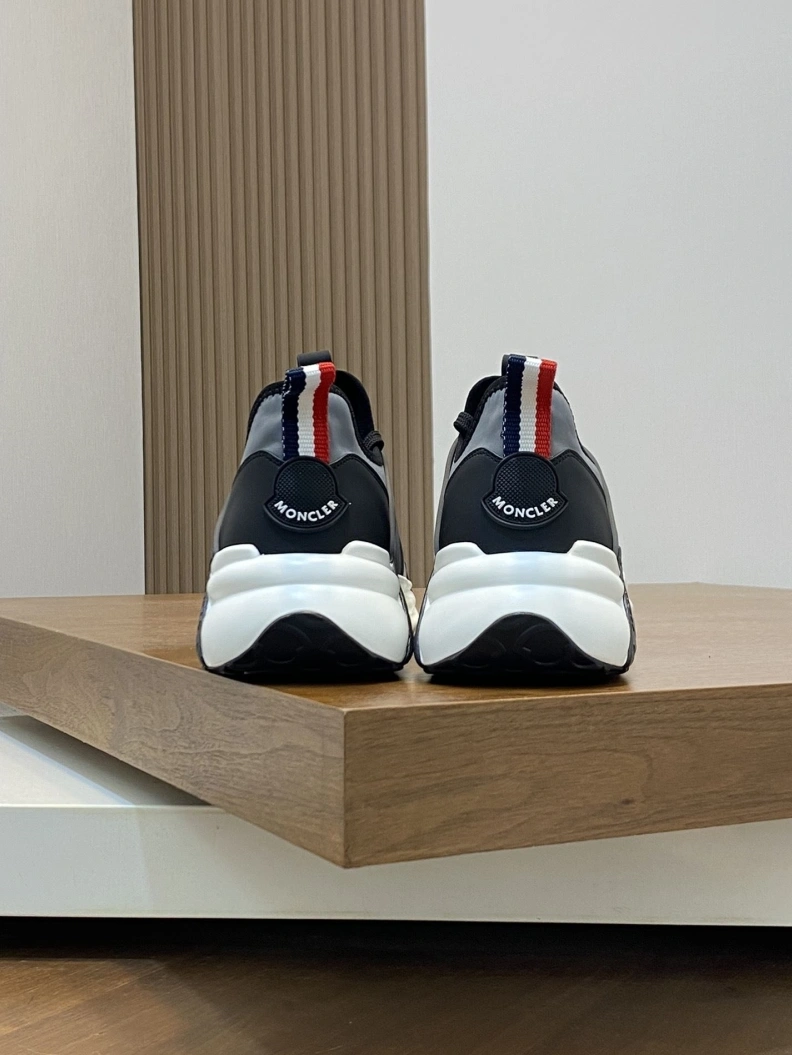HighQuality Mxnclxr Sneakers 197274