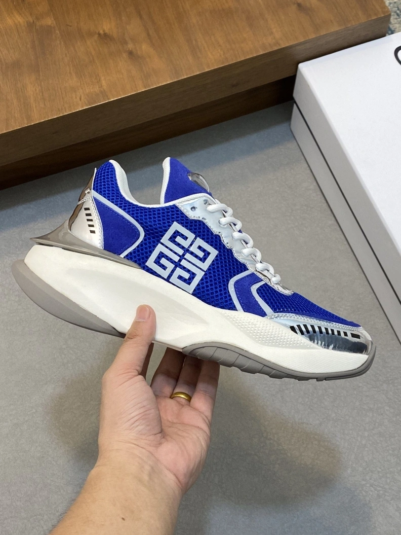 Gxvxnchy Sneakers Bright 152176