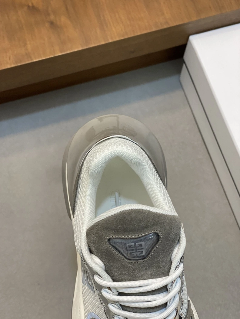Breathable Gxvxnchy Sneakers 152175