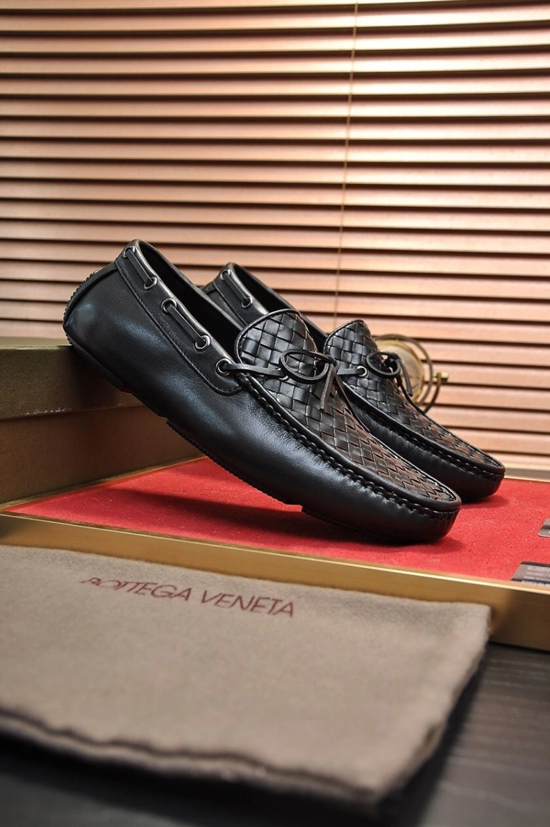 Bold Bxttxga Vxnxta Leather Shoes 112466