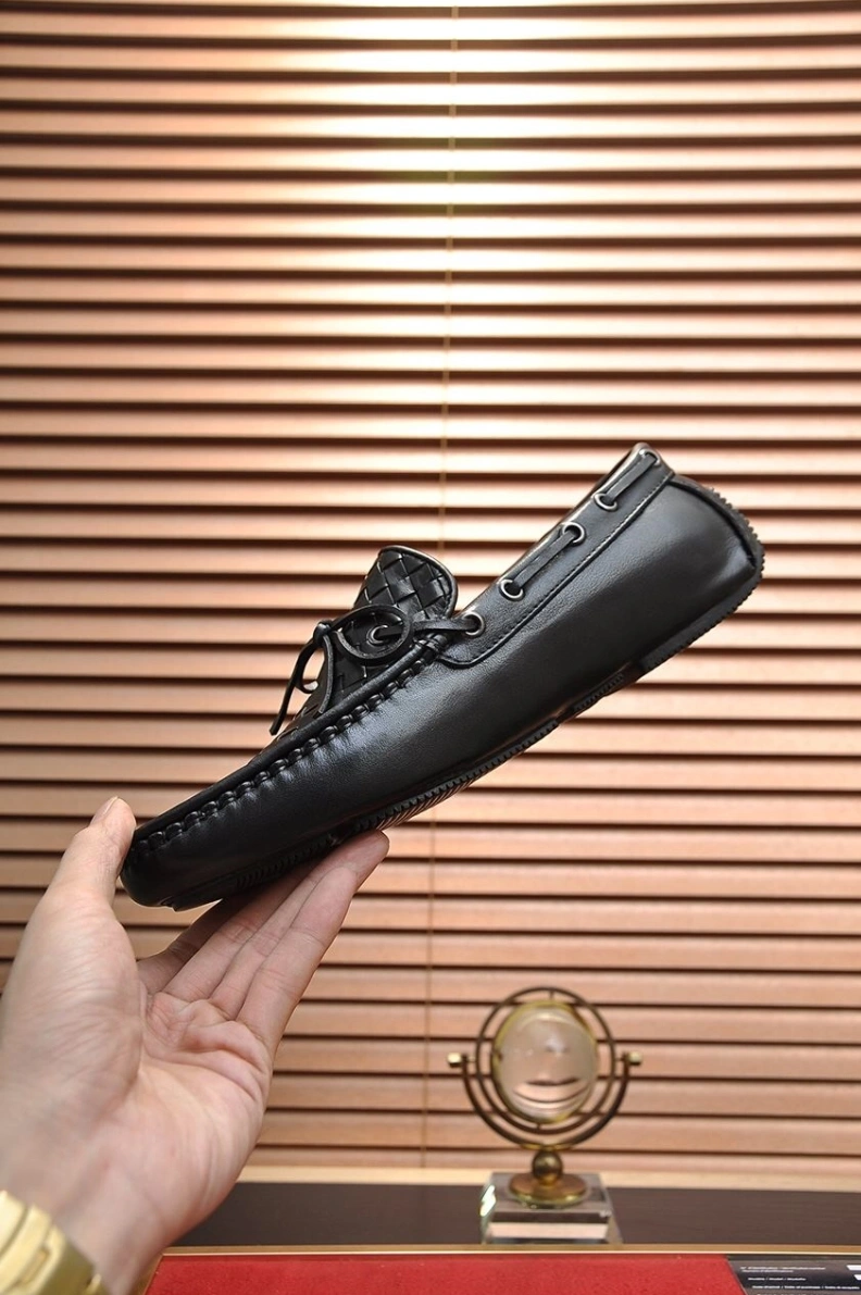Bold Bxttxga Vxnxta Leather Shoes 112466