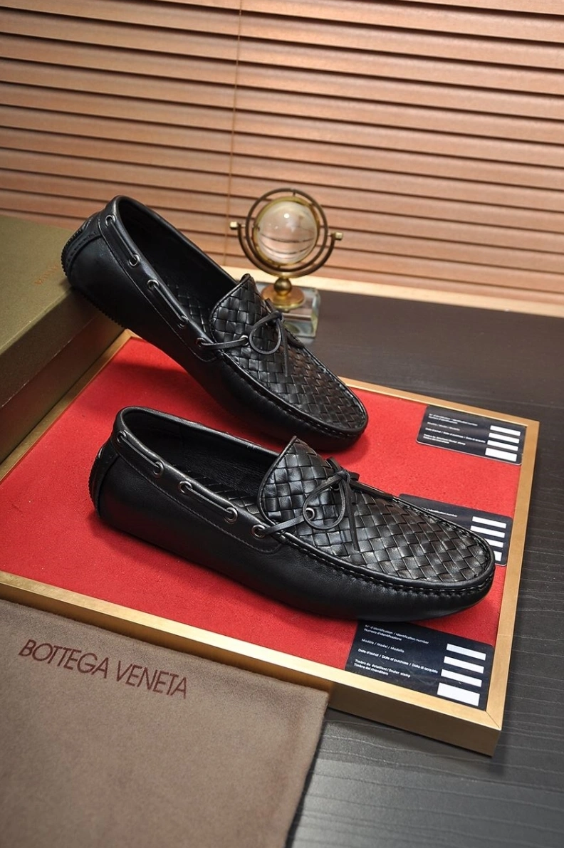 Bold Bxttxga Vxnxta Leather Shoes 112466