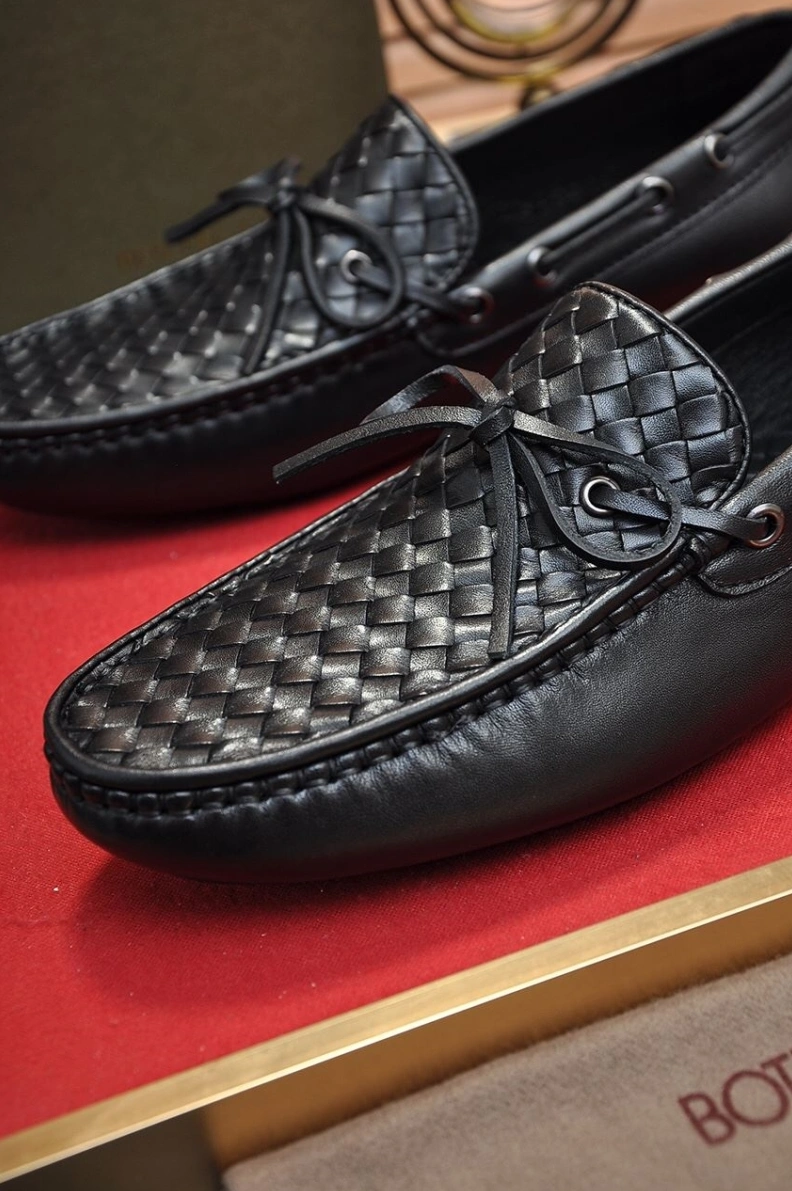 Bold Bxttxga Vxnxta Leather Shoes 112466
