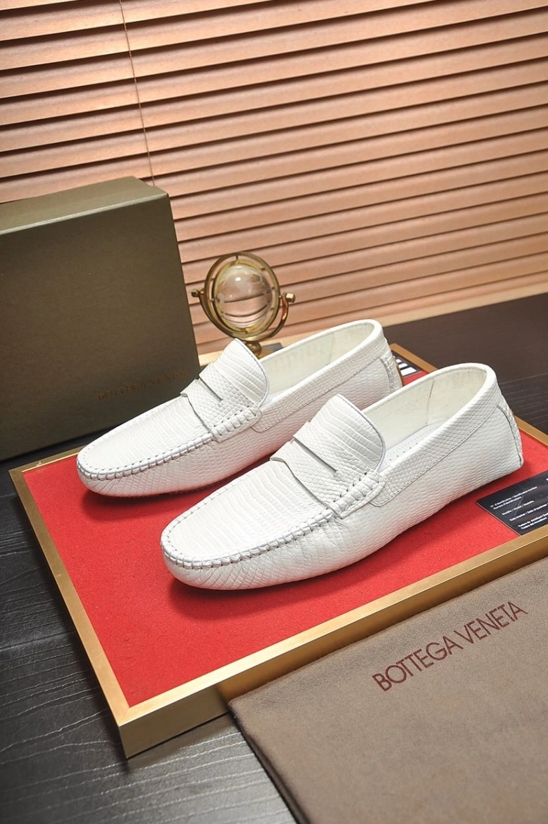 Lightweight Bxttxga Vxnxta Leather Shoes 112451