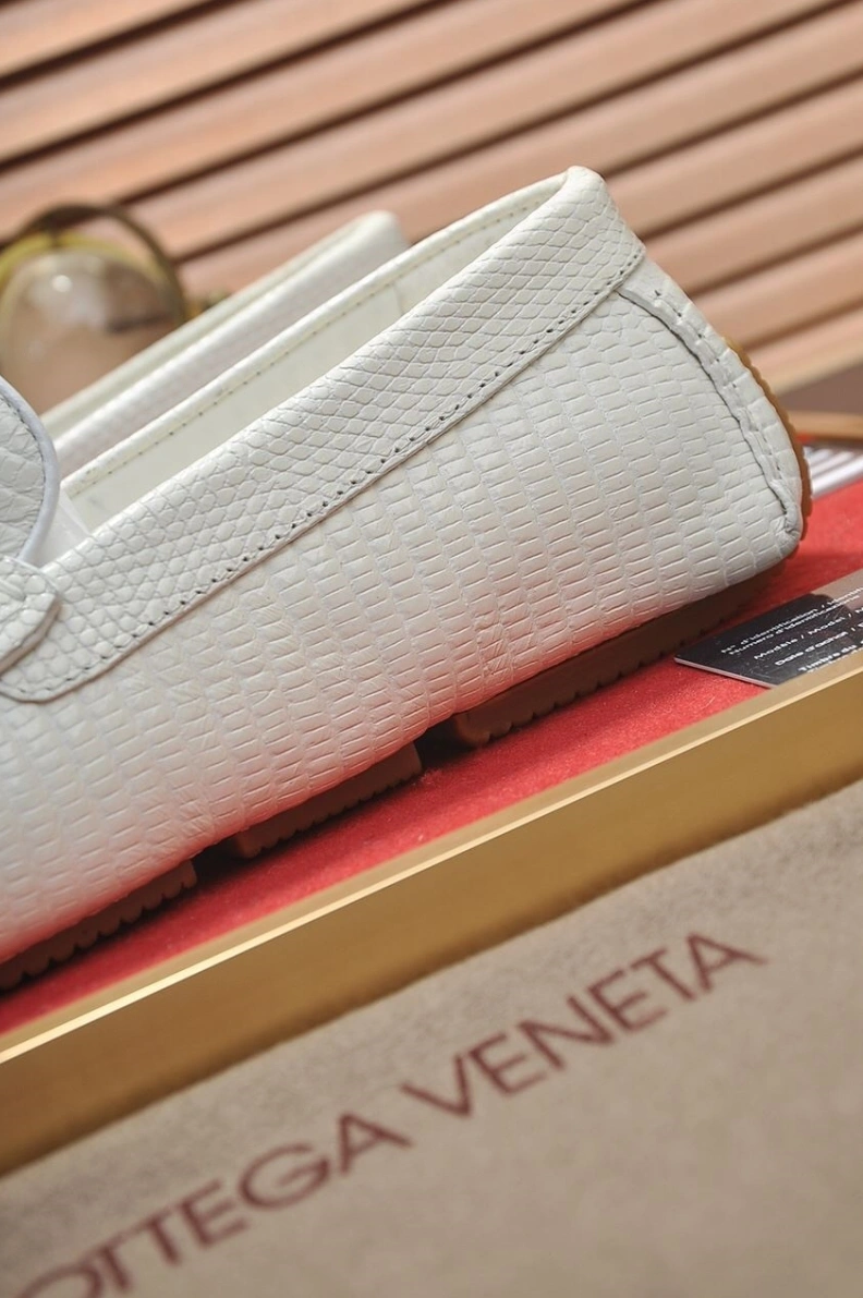 Lightweight Bxttxga Vxnxta Leather Shoes 112451