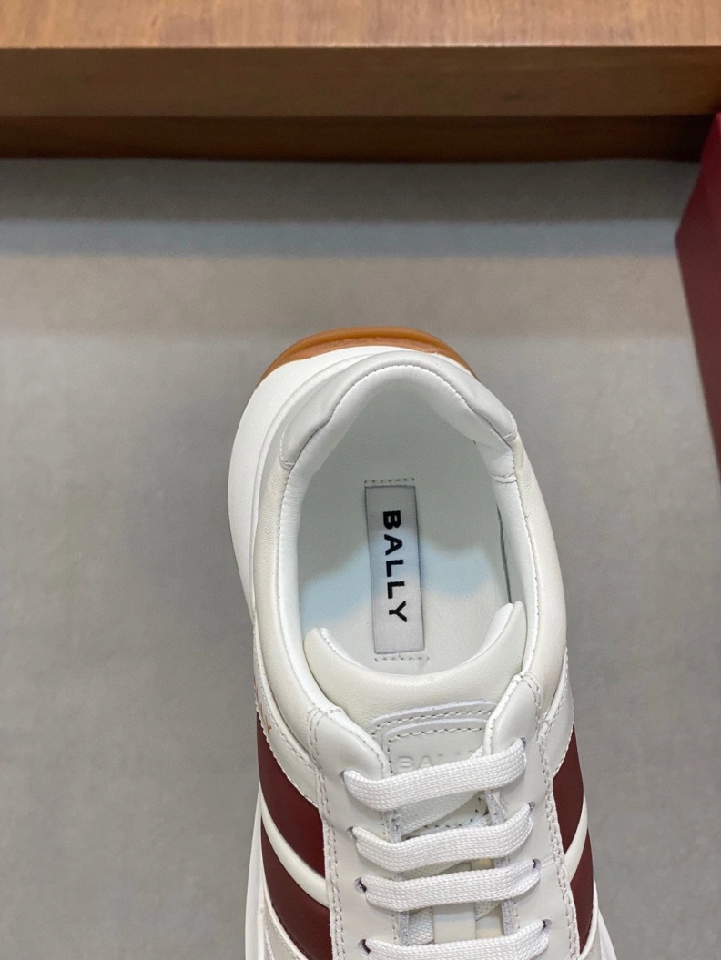 SportInspired Othxr Sneakers 210408