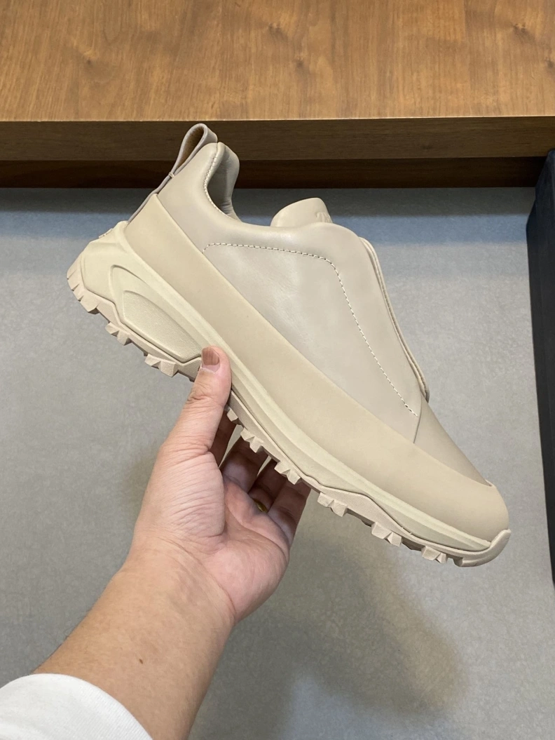 Othxr Sneakers WellDesigned 210426