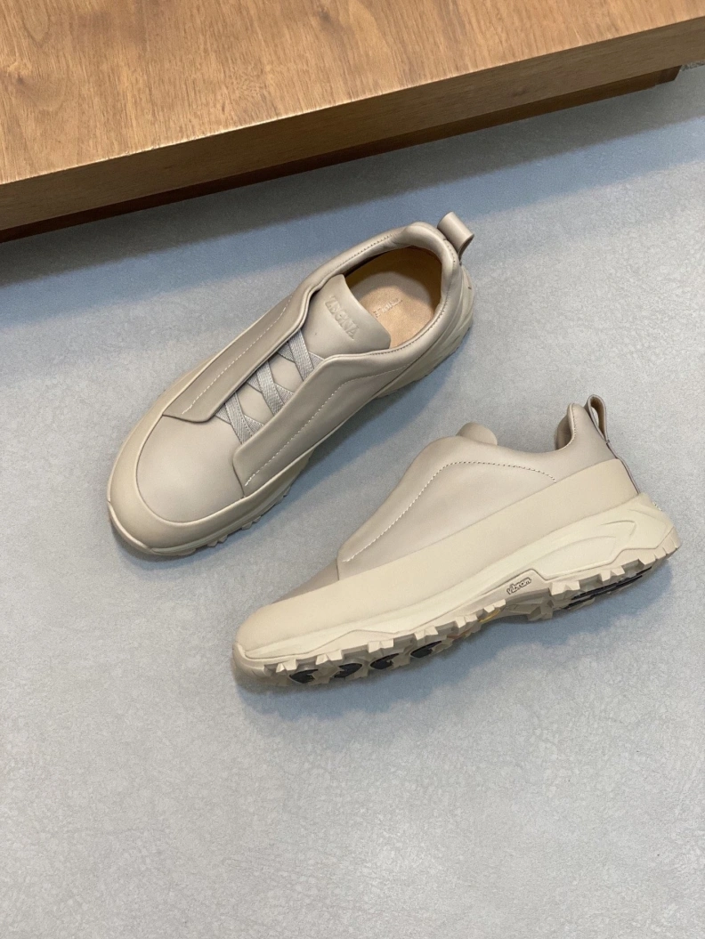 Othxr Sneakers WellDesigned 210426