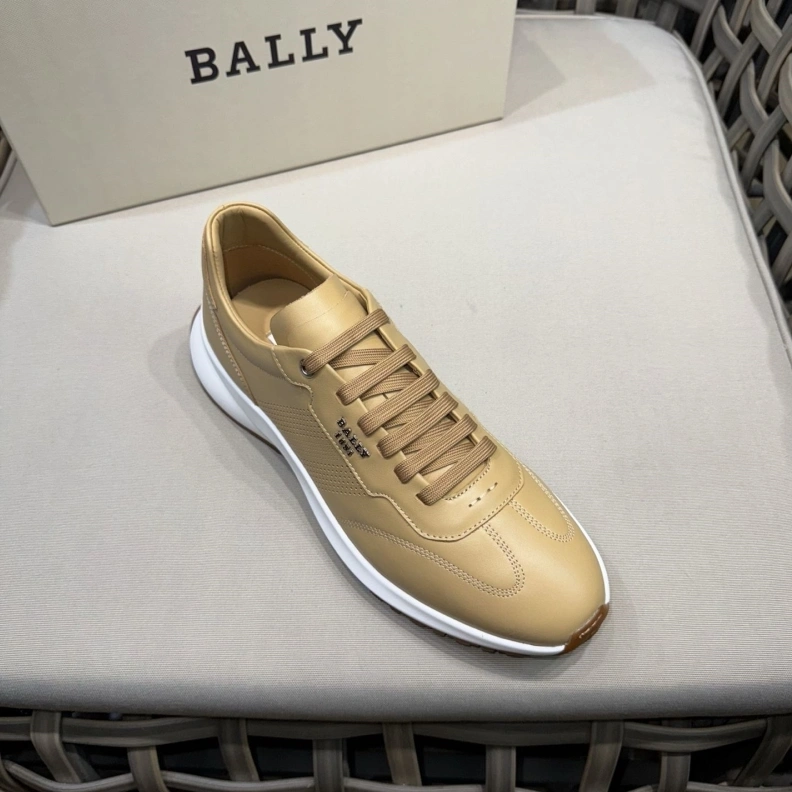 Versatile Othxr Sneakers 210425