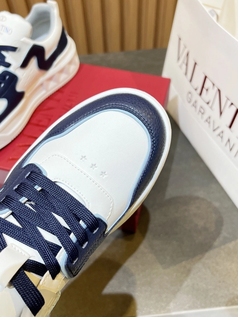Durable Vxlxntino Sneakers 229026