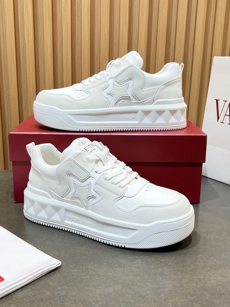 Vibrant Vxlxntino Sneakers 229023