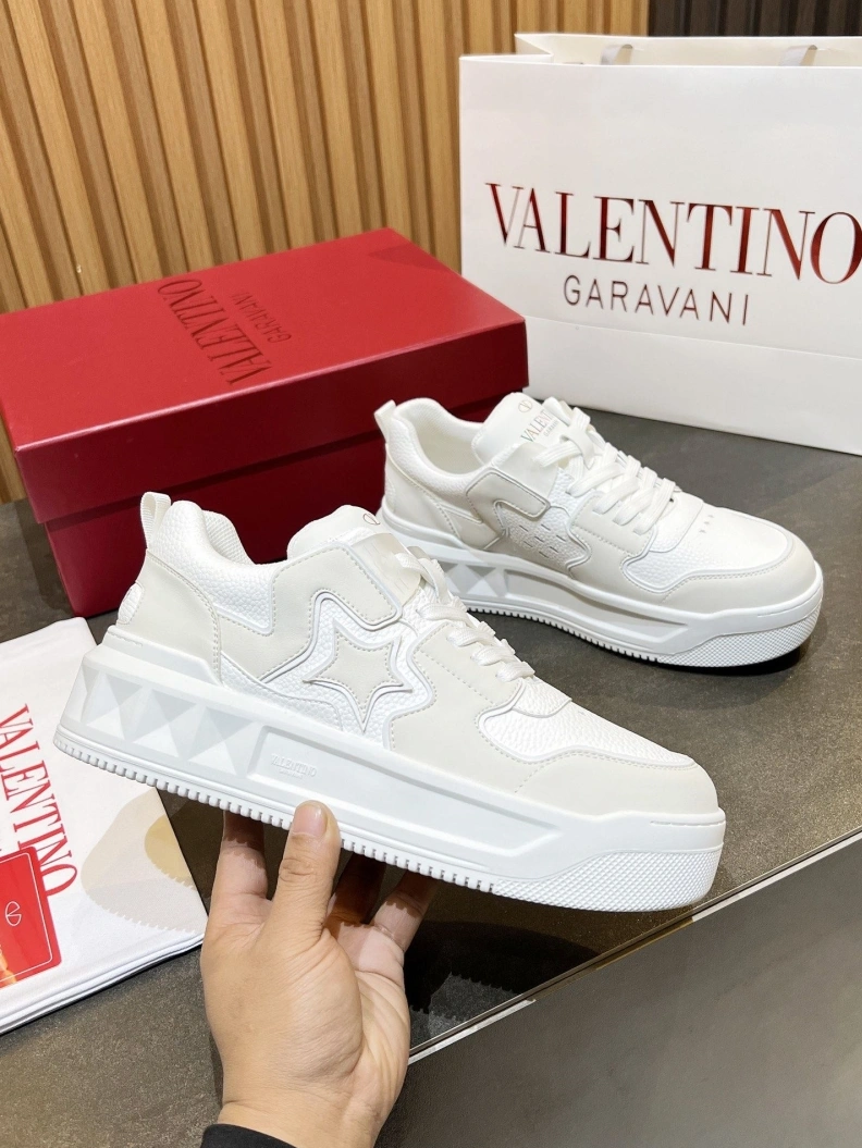 Vibrant Vxlxntino Sneakers 229023