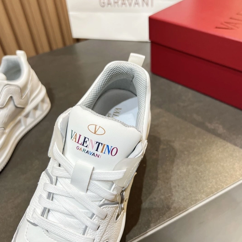 Bright Vxlxntino Sneakers 229018