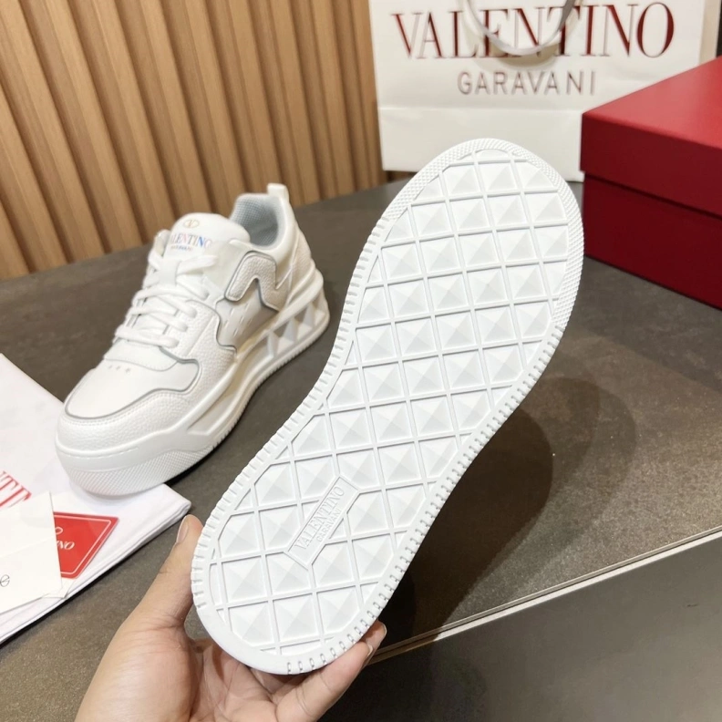 Bright Vxlxntino Sneakers 229018