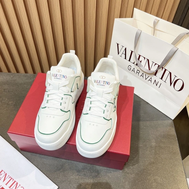 Bright Vxlxntino Sneakers 229020
