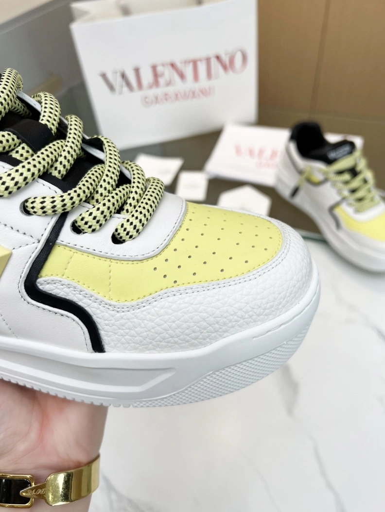 EyeCatching Vxlxntino Sneakers 229015