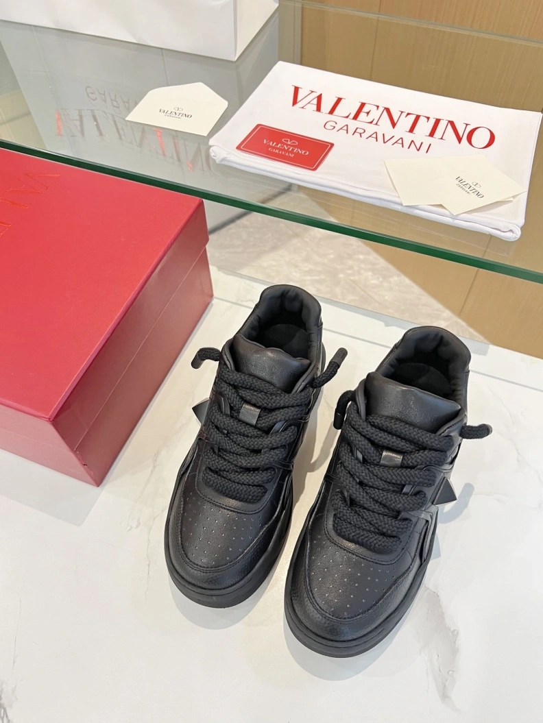 Cozy Vxlxntino Sneakers 229017