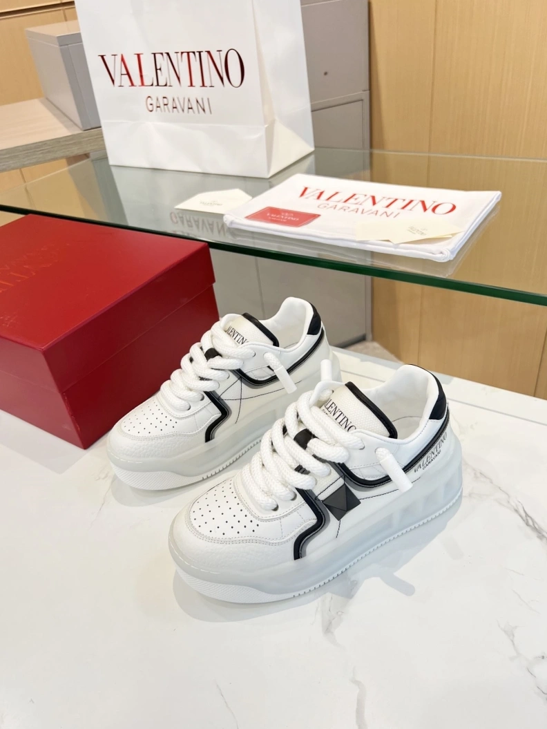 Comfortable Vxlxntino Sneakers 229009
