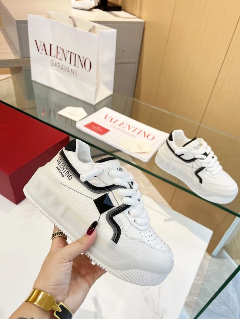Comfortable Vxlxntino Sneakers 229009