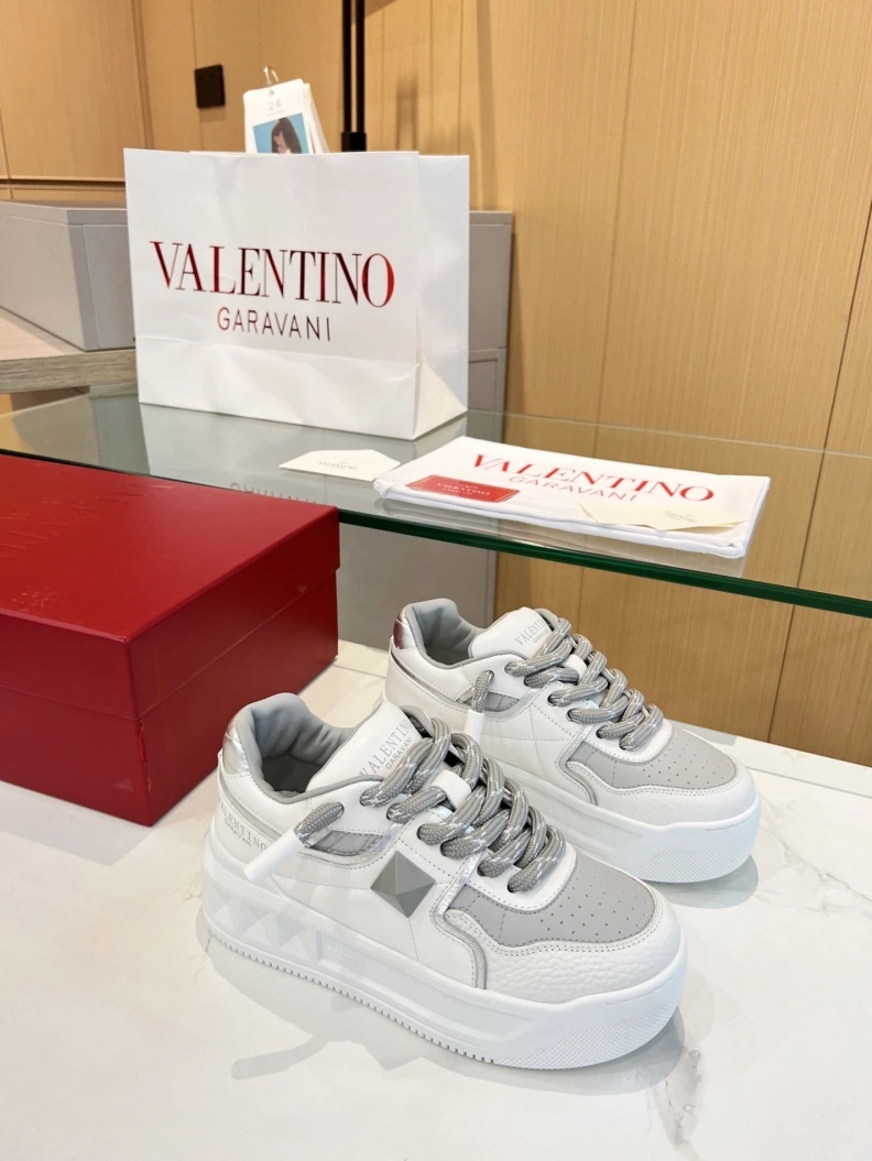 Sleek Vxlxntino Sneakers 229004