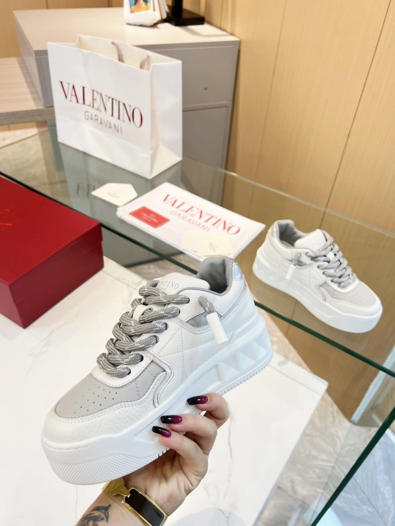 Sleek Vxlxntino Sneakers 229004