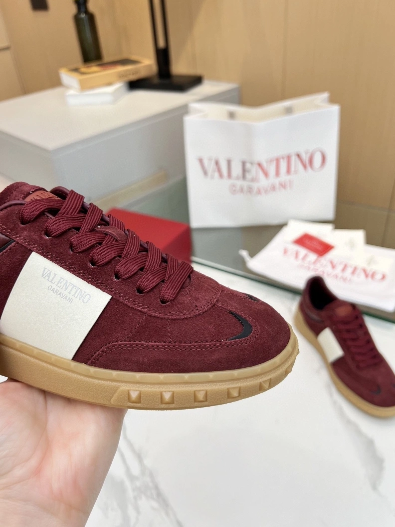 Practical Vxlxntino Sneakers 228997