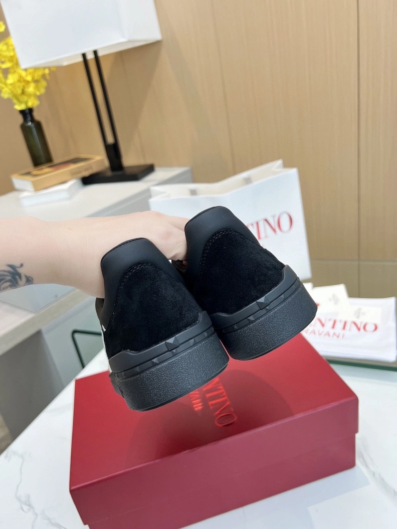 Fashionable Vxlxntino Sneakers 228993