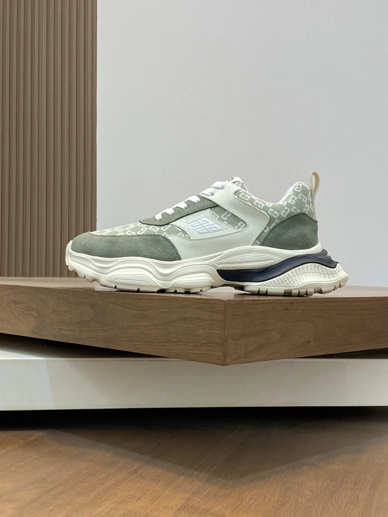 Gxvxnchy Sneakers Durable 152171