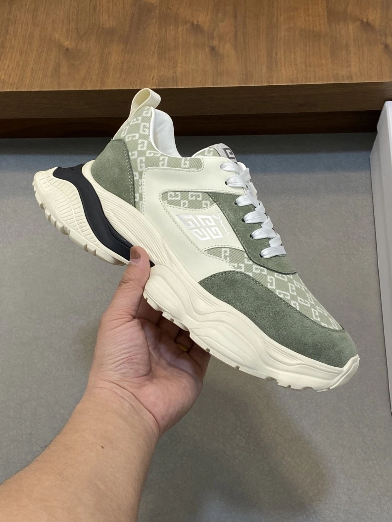 Gxvxnchy Sneakers Durable 152171
