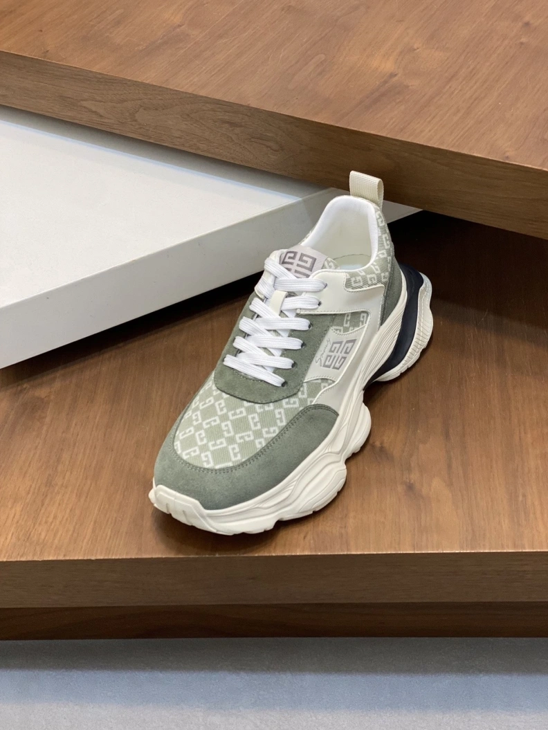 Gxvxnchy Sneakers Durable 152171