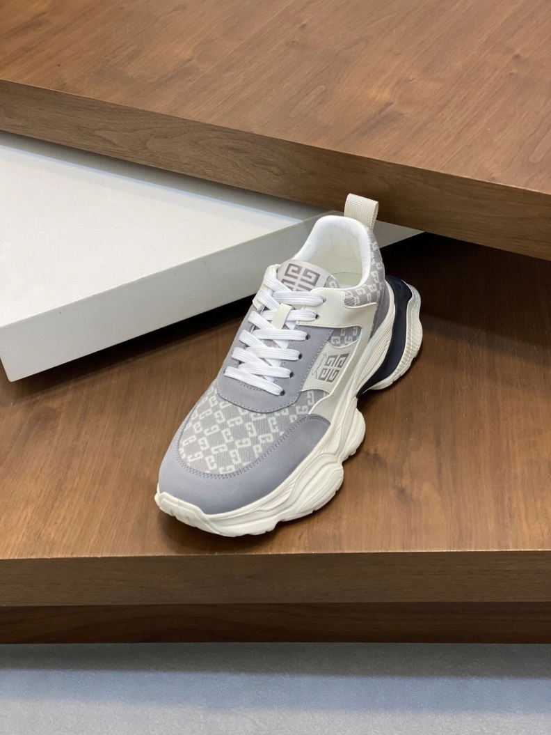 Gxvxnchy Sneakers Bold 152173