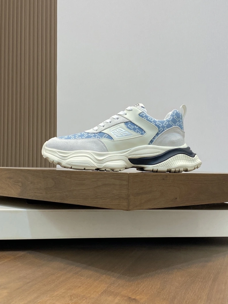 Gxvxnchy Sneakers Timeless 152170