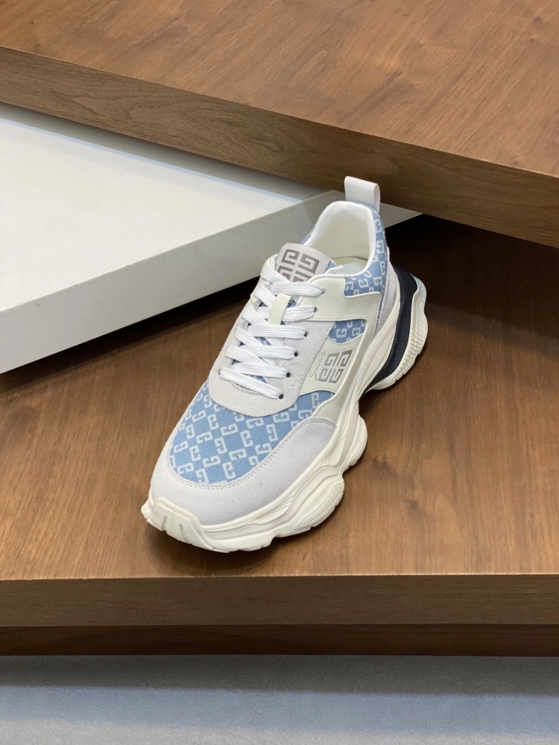 Gxvxnchy Sneakers Timeless 152170