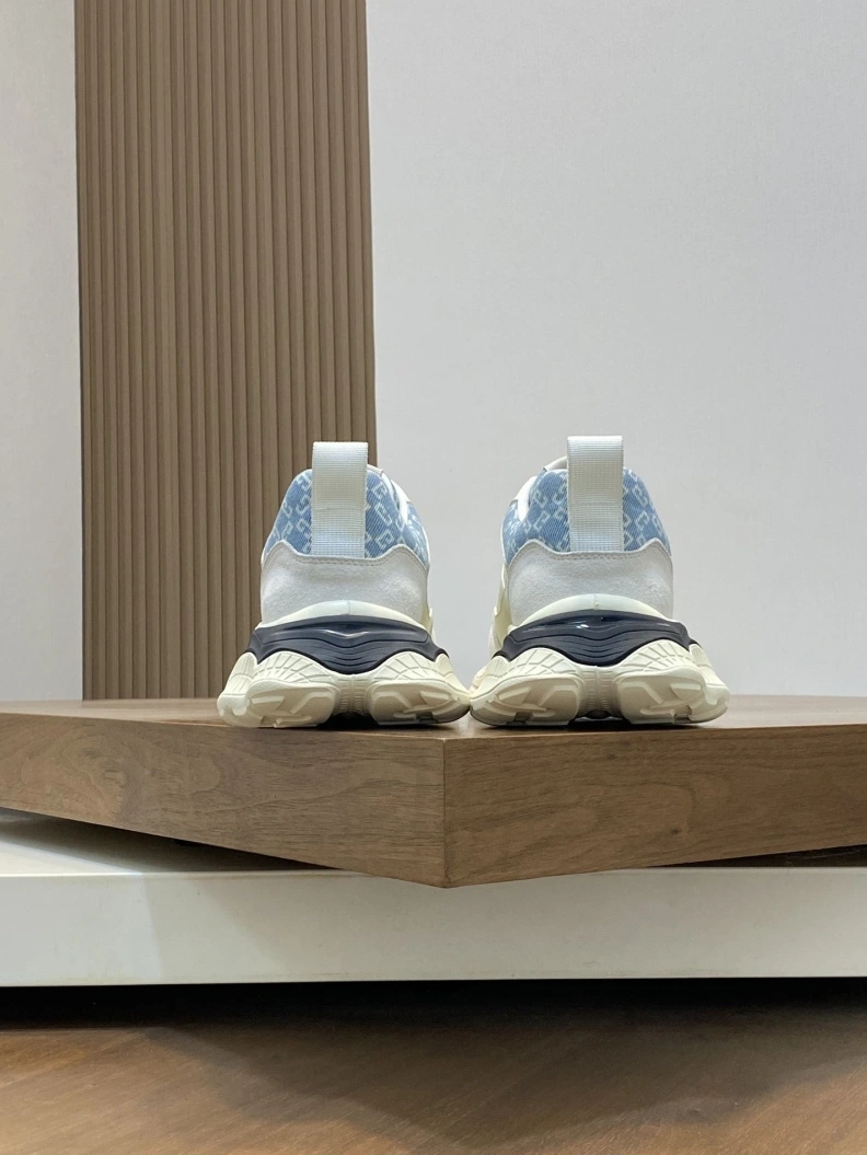 Gxvxnchy Sneakers Timeless 152170