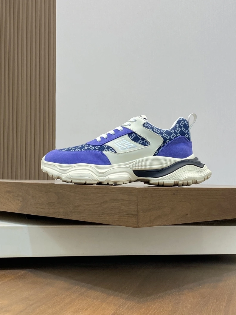 Gxvxnchy Sneakers Classic 152169