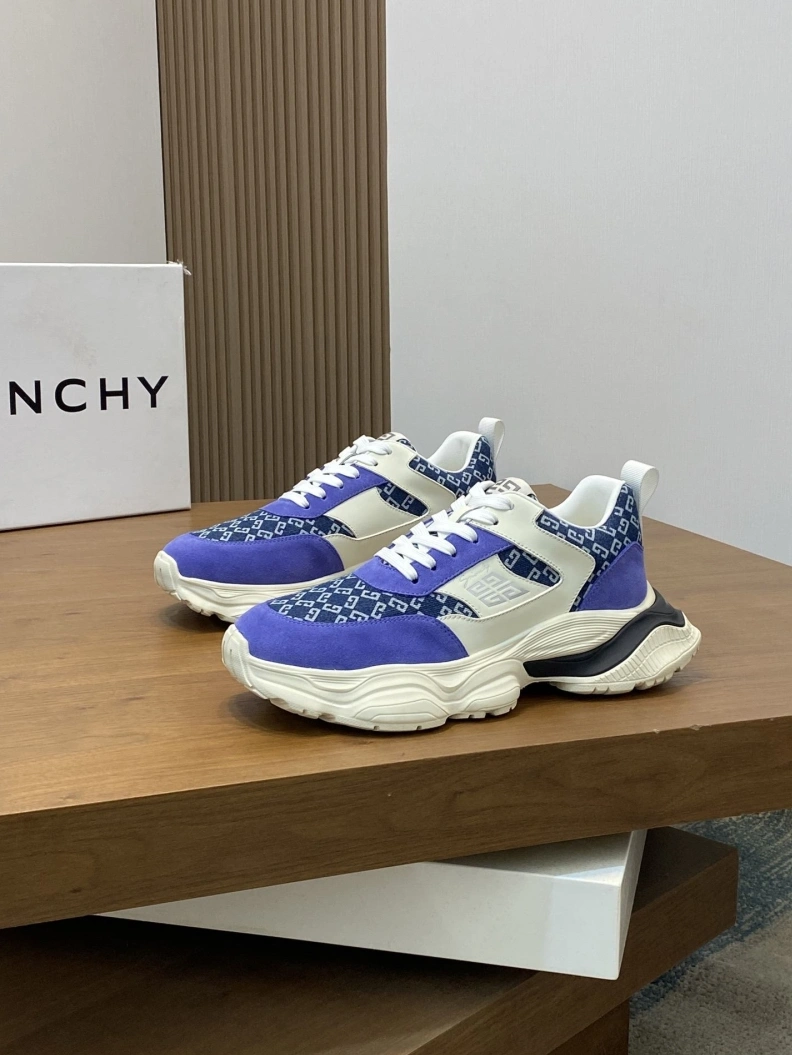 Gxvxnchy Sneakers Classic 152169