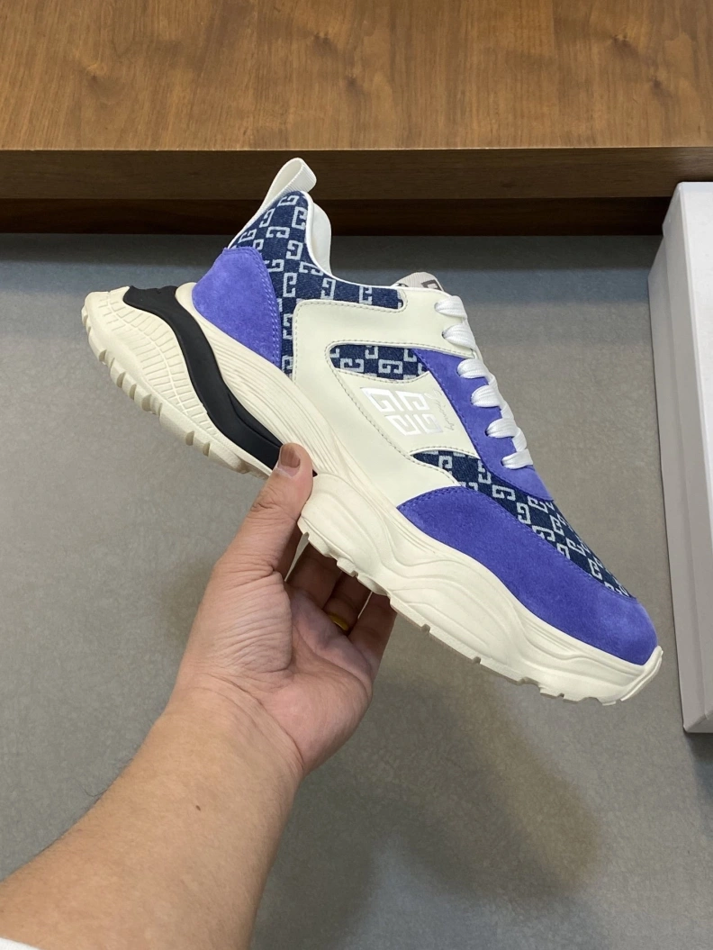 Gxvxnchy Sneakers Classic 152169