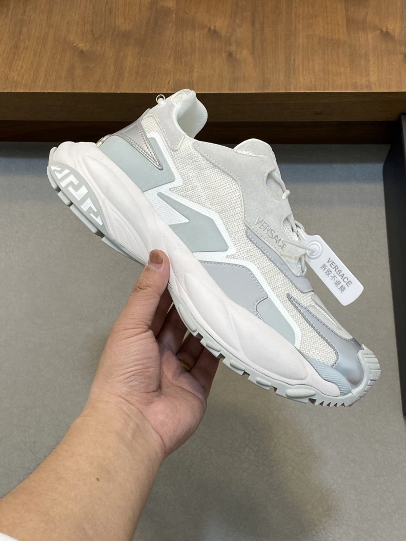SportInspired Gxvxnchy Sneakers 152165