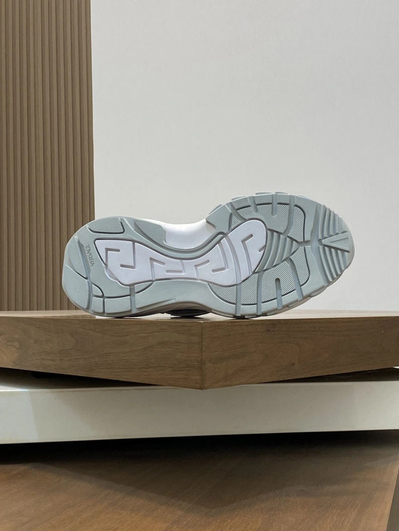 SportInspired Gxvxnchy Sneakers 152165