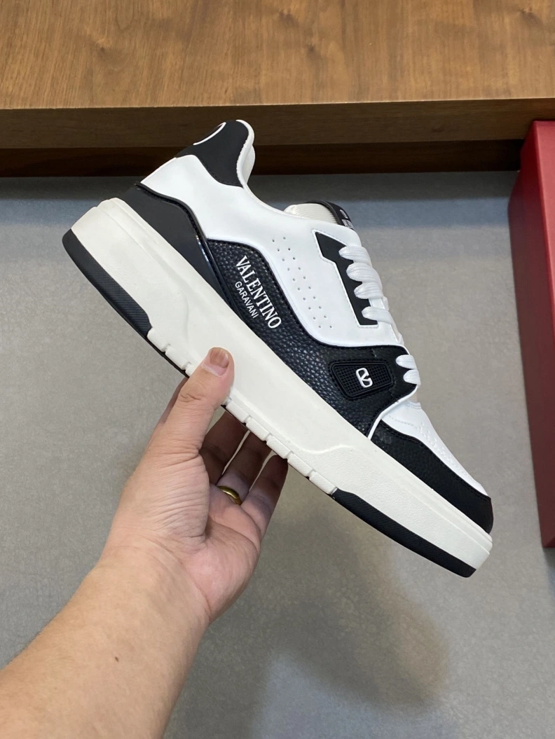Compact Vxlxntino Sneakers 228975