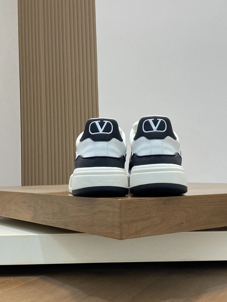 Compact Vxlxntino Sneakers 228975