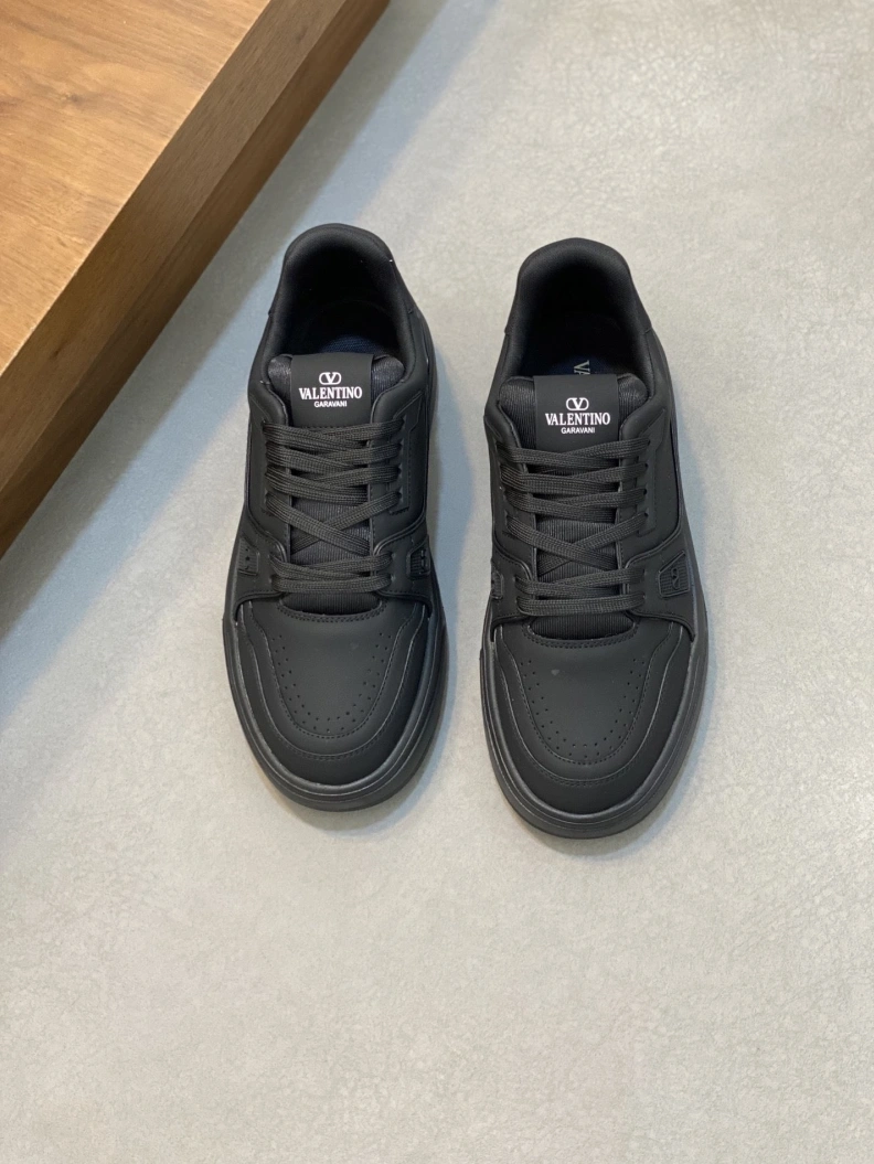 Comfortable Vxlxntino Sneakers 228998